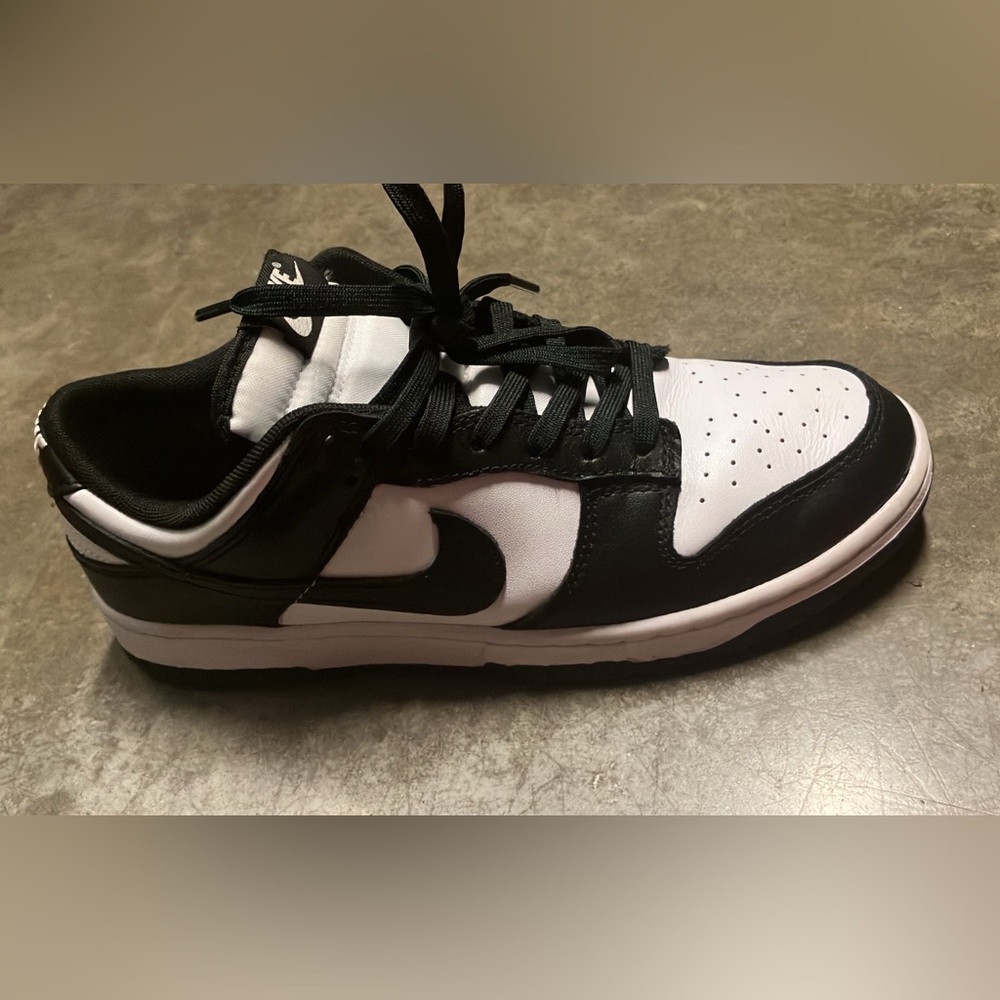 Panda dunk lows worn only a few times